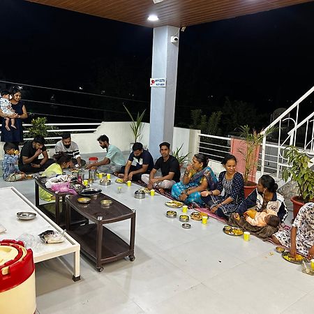 Vatavriksha Guest House,Akkalkot Akalkot 外观 照片