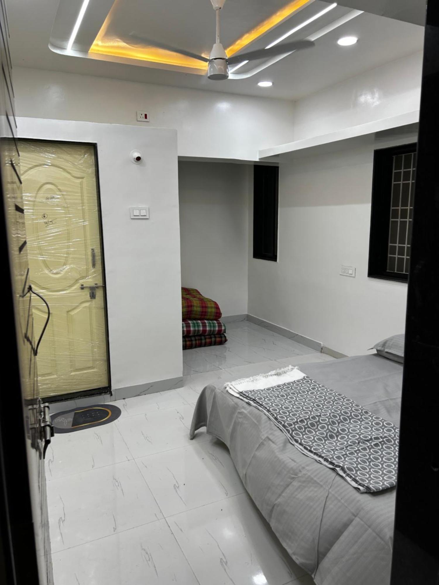 Vatavriksha Guest House,Akkalkot Akalkot 外观 照片