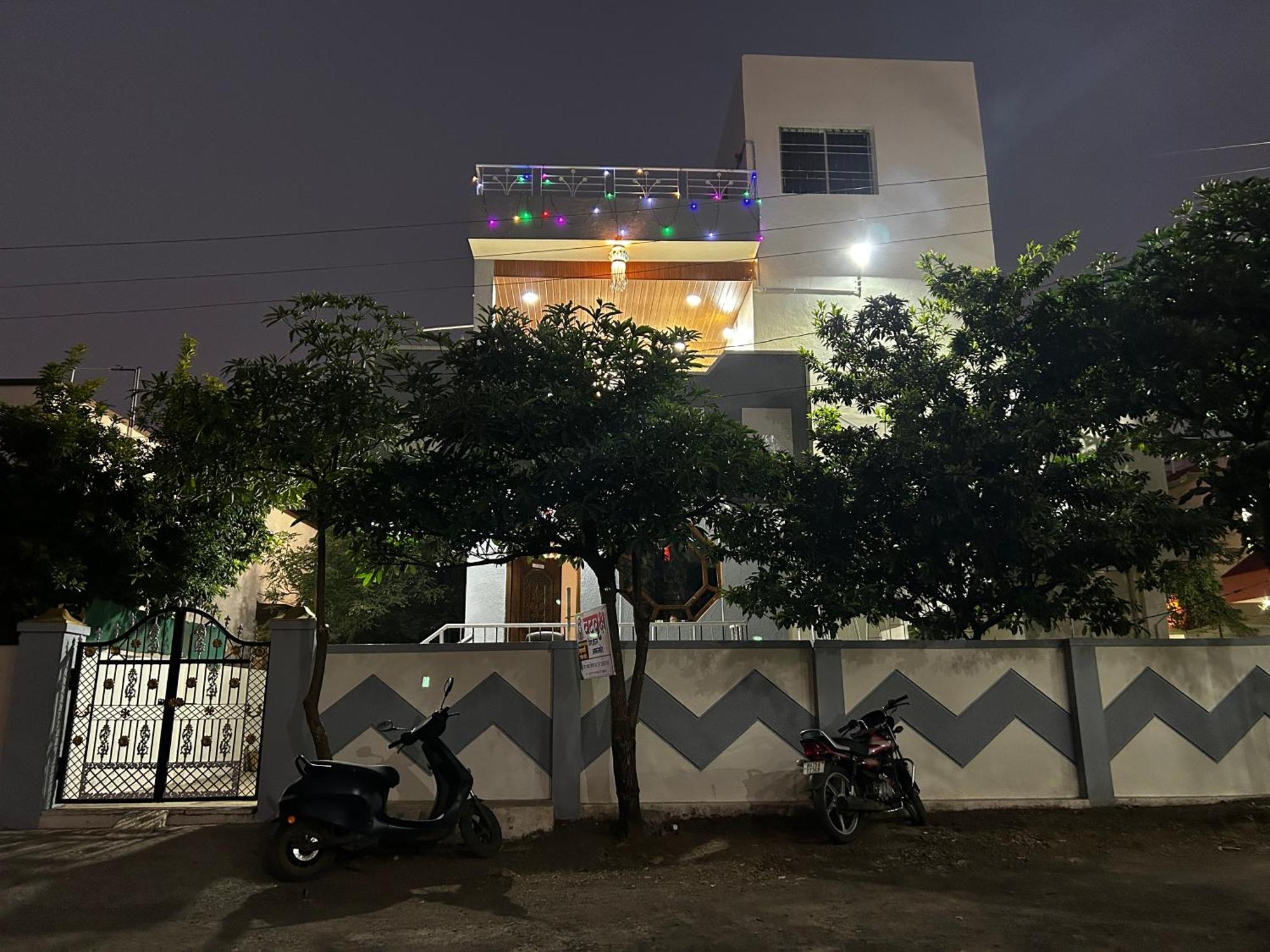 Vatavriksha Guest House,Akkalkot Akalkot 外观 照片